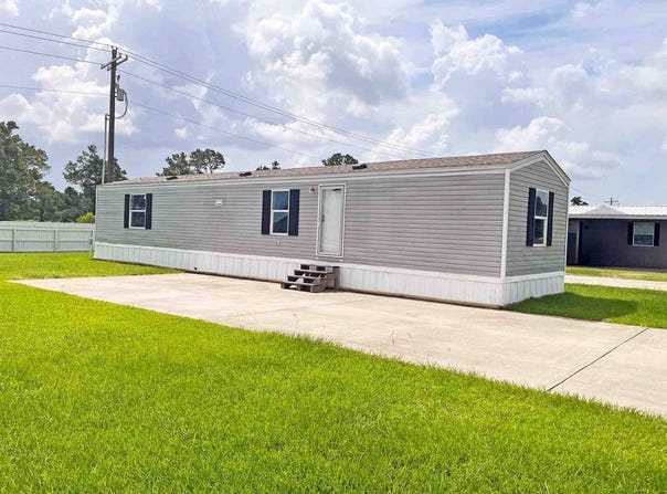 3550 Carlyss Drive, Sulphur, LA 70665