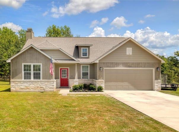 254 CARDINAL LOOP, Paige, TX 78659
