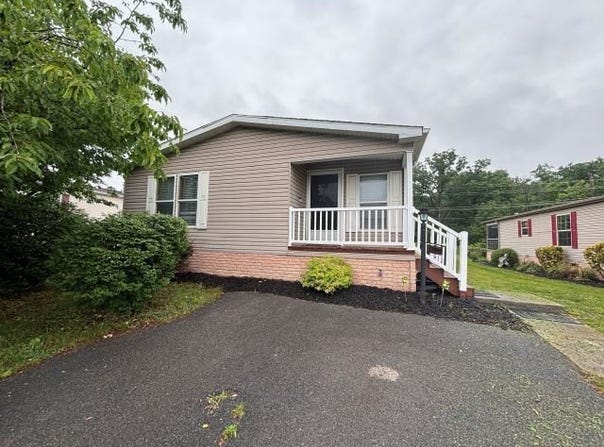 166 Fiddler Ave, Winchester, VA 22603