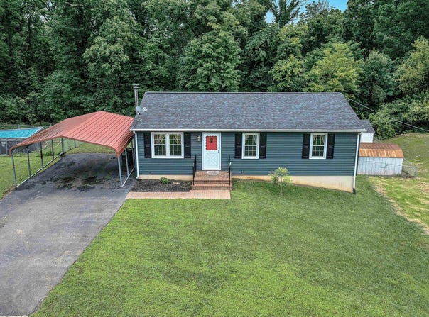 1900 Captain DR, Salem, VA 24153