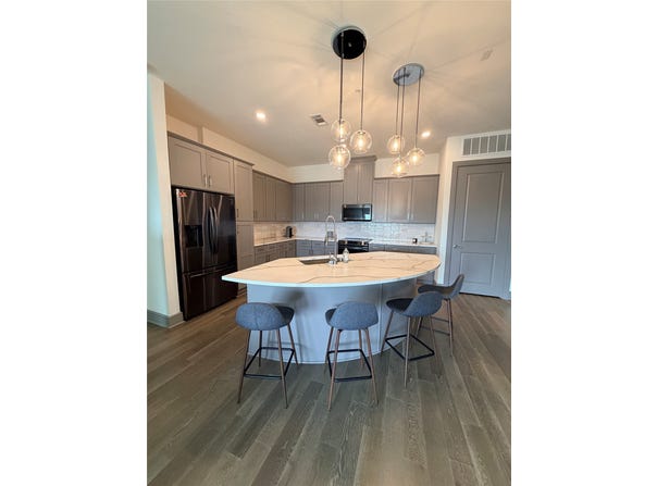 2700 Old Denton Road, Carrollton, TX 75007