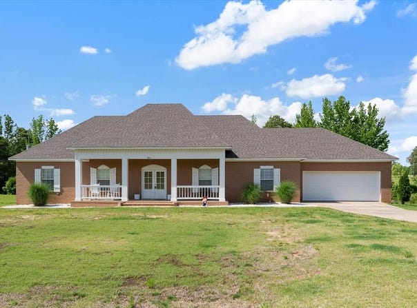 361 Cherry Bark Lane, Courtland, MS 38620