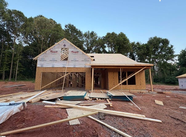 884 Powers Road, Laurens, SC 29360