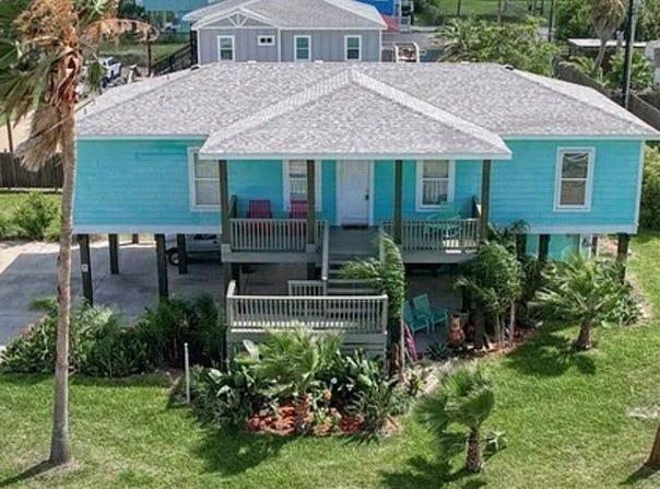 190 E Johnson Avenue, Aransas Pass, TX 78336