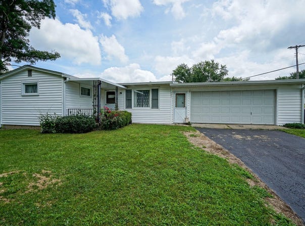 901 Ravine Park Boulevard, Attica, IN 47918-1942