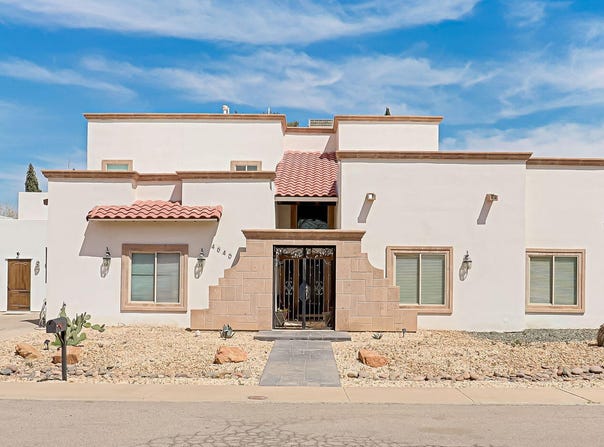 4040 BOY SCOUT Lane, El Paso, TX 79922