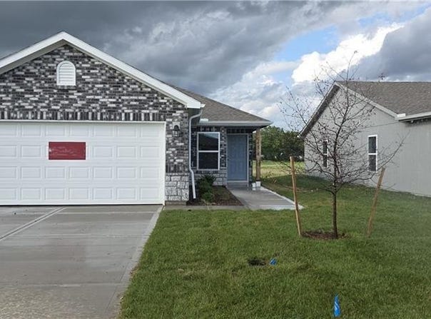 37818 W 207th Terrace, Edgerton, KS 66021