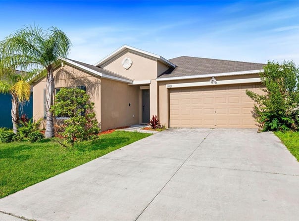 15507 CAYNOR ASH LANE, SUN CITY CENTER, FL 33573