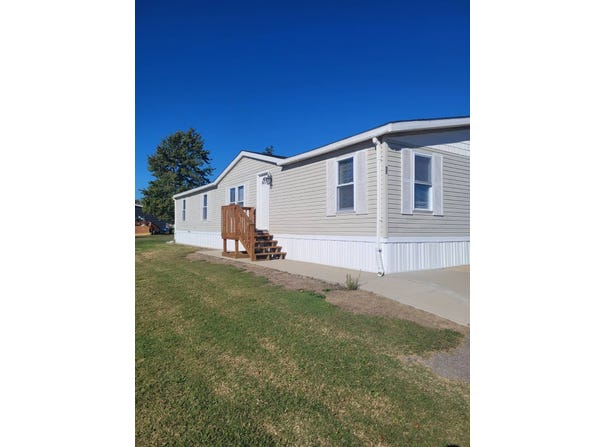 37 Huckleberry, Three Oaks, MI 49128