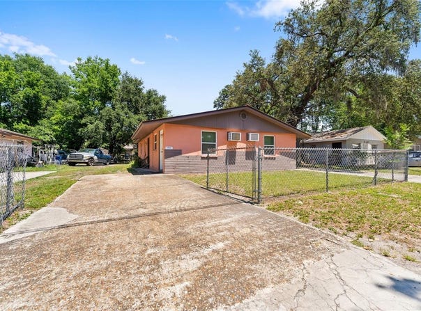 10009 N 10TH STREET, TAMPA, FL 33612