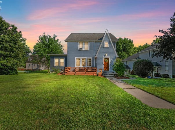 1711 Buckland Avenue, Fremont, OH 43420-3566