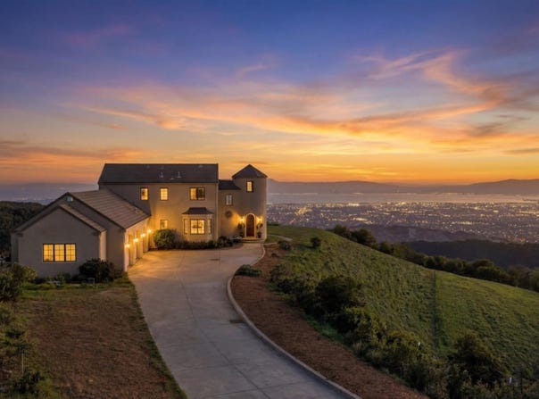 17599 Montebello RD, CUPERTINO, CA 95014