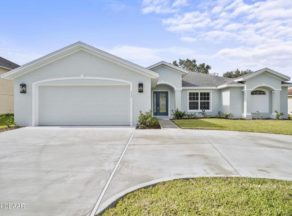 111 Bird Of Paradise Drive, Palm Coast, FL 32137