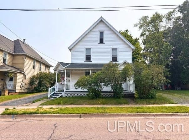 121 Fisher Street, Marquette, MI 49855