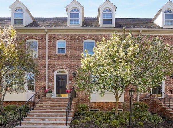 50 H New England Ave, Summit City, NJ 07901-1818