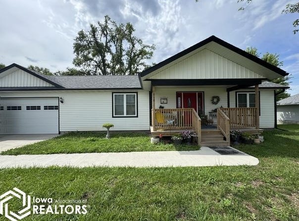 1010 W Washington Street, Centerville, IA 52544