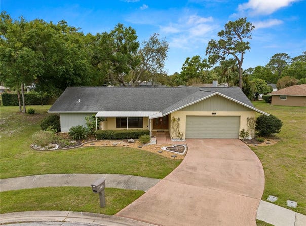 112 ROSEWOOD COURT, PALM HARBOR, FL 34685