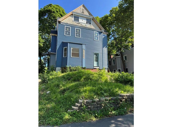64 Jefferson Street, Bangor, ME 04401