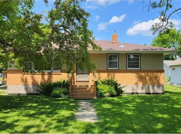 910 13th Street, International Falls, MN 56649