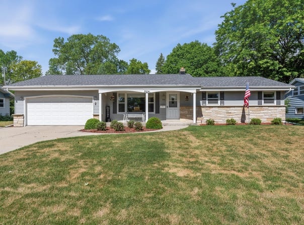 924 N 18th Ave, West Bend, WI 53090