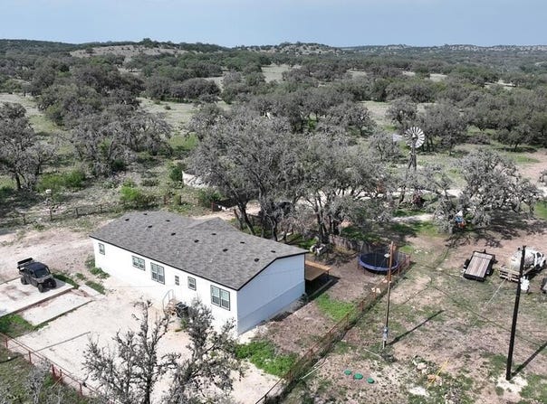 3180 CR 551, Rocksprings, TX 78880