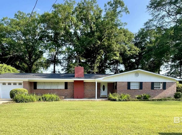98 White Street, Brewton, AL 36426