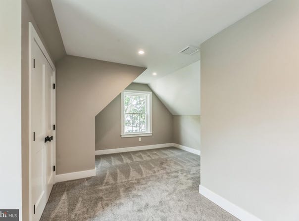45 ORCHARD LANE, BERWYN, PA 19312