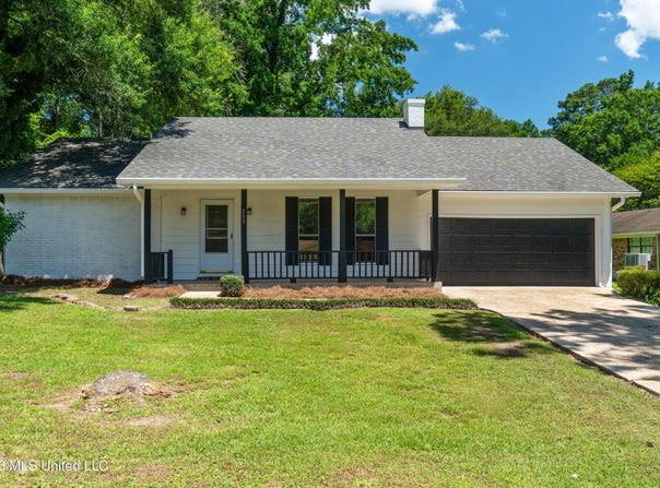 205 Sunset Drive, Petal, MS 39465