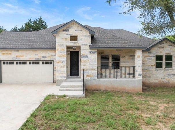 105 Haliimaile Ln, Bastrop, TX 78602
