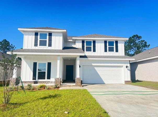 2733 Chevy Cir, Pace, FL 32571