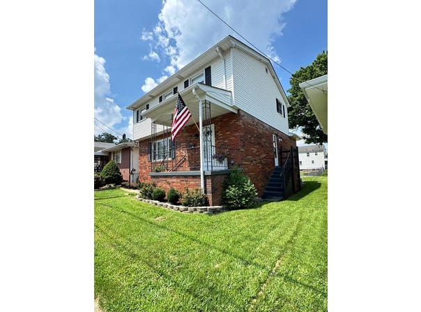 36 FAIRFAX AVE., Wheeling, WV 26003