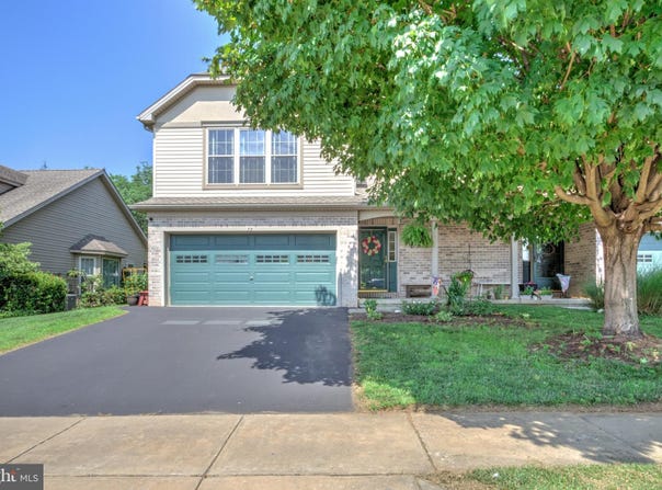 75 GENTLENESS DRIVE, EPHRATA, PA 17522