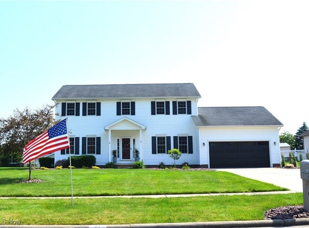 95 Willow Bend Drive, Canfield, OH 44406