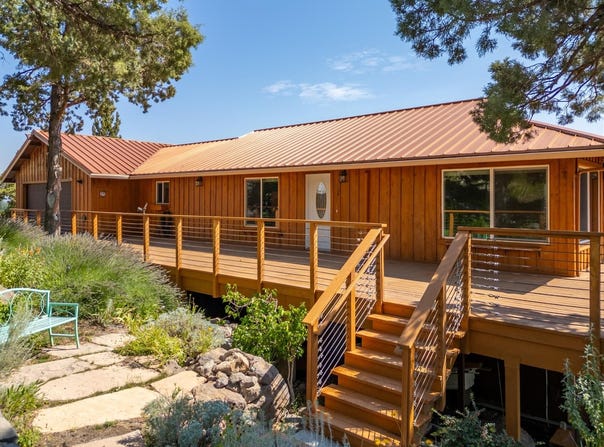16154 Condor Circle, Weed, CA 96094