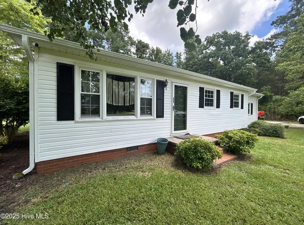 8917 Us 264 Hwy E, Washington, NC 27889