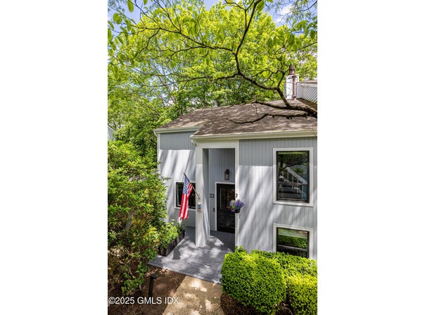 45 Ettl Lane, Greenwich, CT 06831
