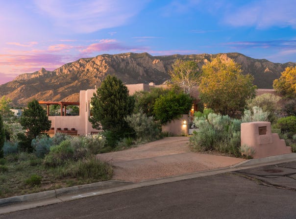 6120 Paper Flower Place NE, Albuquerque, NM 87111