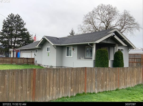 302 YEW St, Kelso, WA 98626