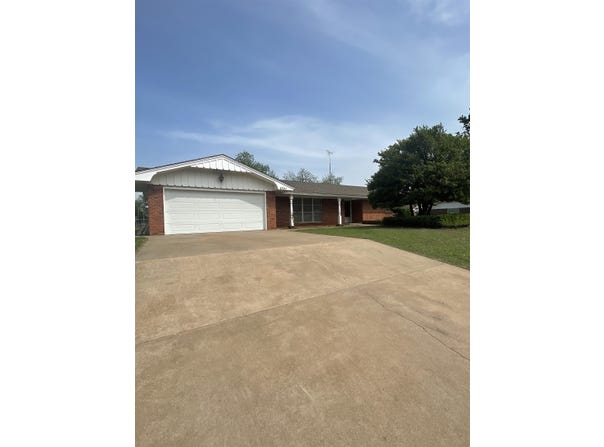 2731 N Jefferson, Enid, OK 73701