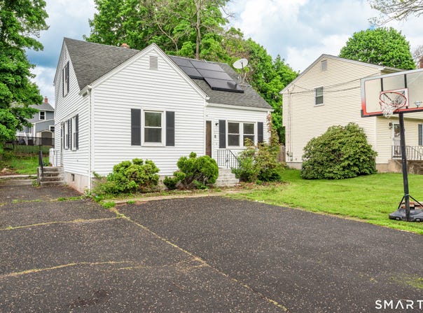117 Westerly Street, Manchester, CT 06040