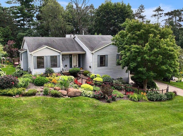 10700 Charring Cross Circle, Whitmore Lake, MI 48189