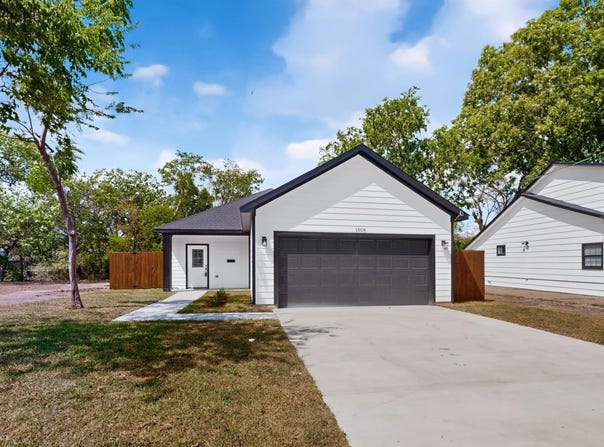 1308 E Collin Street, Corsicana, TX 75110