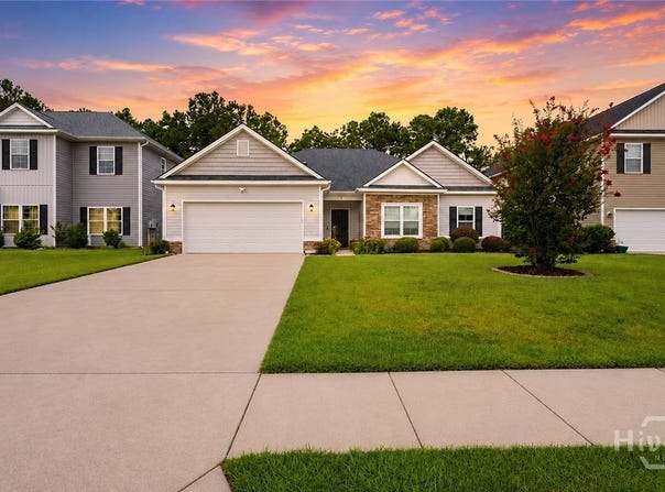128 Waverly Way, Savannah, GA 31407