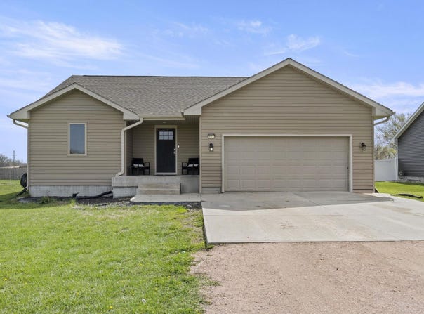 614 N 8th, Dakota City, NE 68731