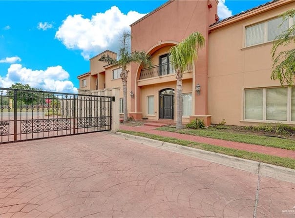 209 Robin Avenue, McAllen, TX 78504