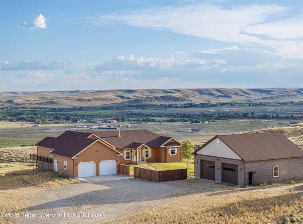 63 IROQUOIS Trail, Boulder, WY 82923