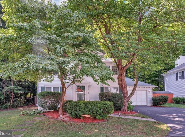 10117 SCHOOLHOUSE WOODS COURT, BURKE, VA 22015
