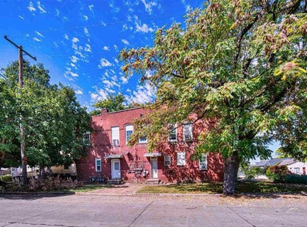 738 First St, Hendeson, KY 42420