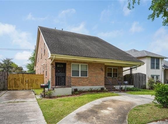 6620 CANAL Boulevard, New Orleans, LA 70124