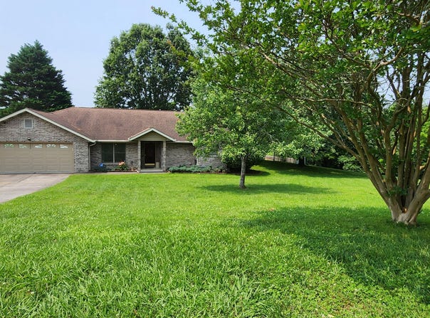 760 Gates Lane, Kodak, TN 37764
